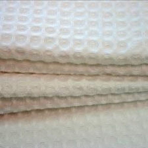 Törölköző  FEHÉR Darázsmintás 100% pamut - 50x100 cm